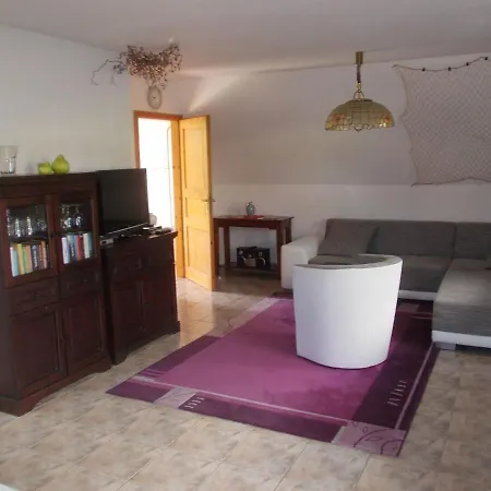 Cozy Child Friendly Holiday In Tatil Evi Marlow